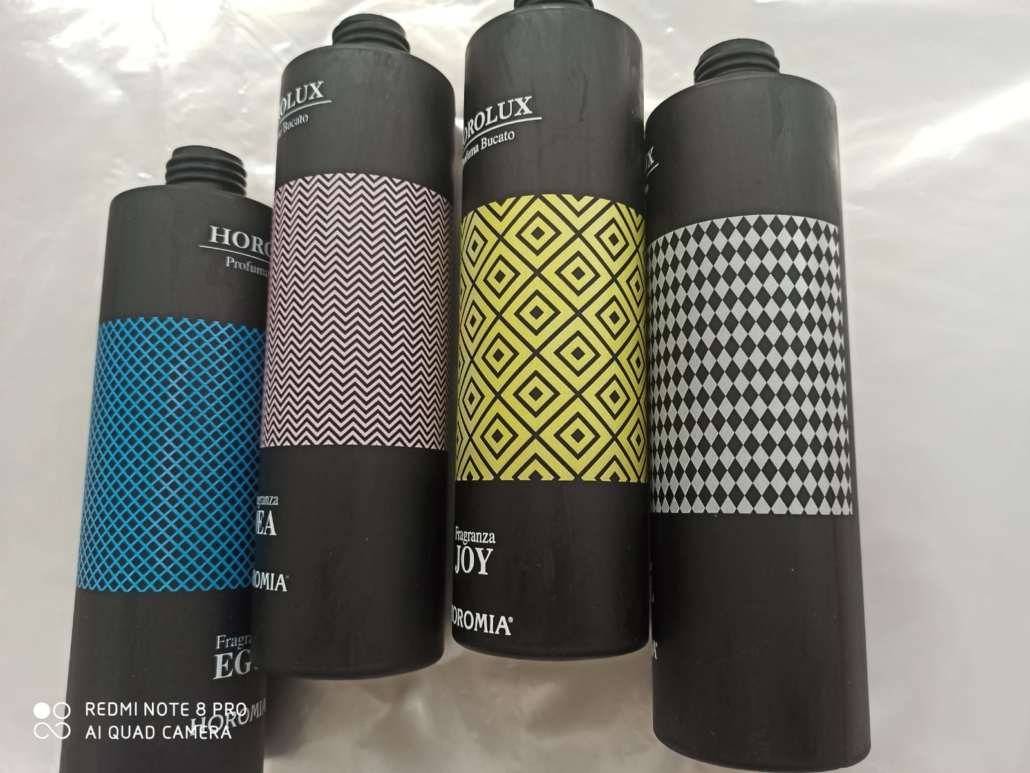 Stampante digitale multifunzione a superficie piana 6090 UV Stampa su  bottiglia/adesivo/regalo - Cina Stampa di bottiglie, stampa di regali